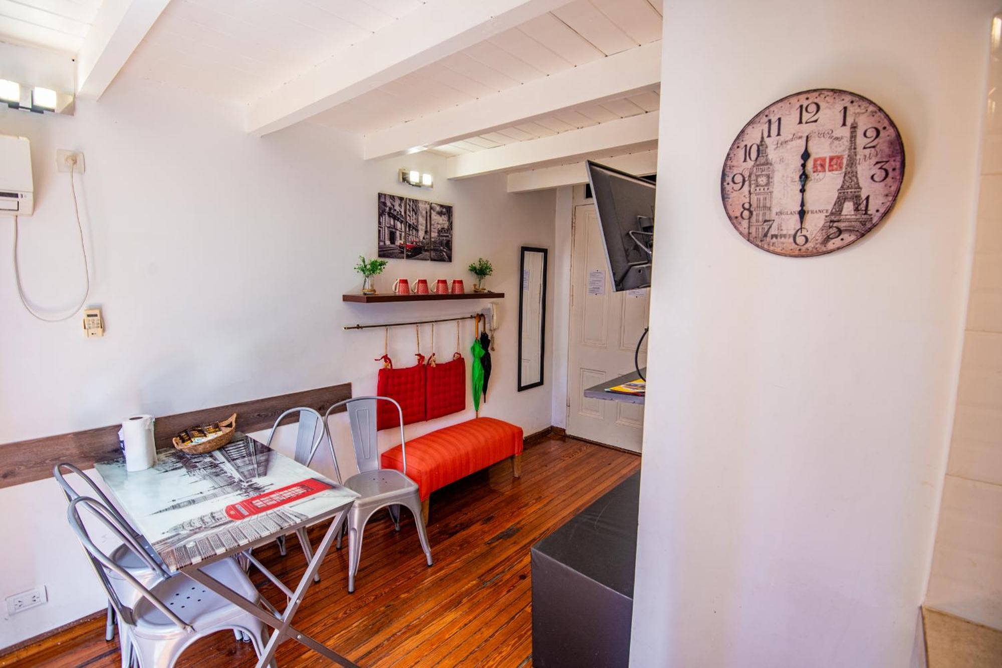 Duplex En Centro Historico Y Turistico Sobre Av. De Mayo Буенос-Айрес Екстер'єр фото